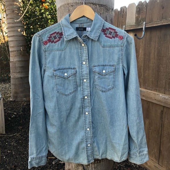 Urban Outfitters Tops - Urban Outfitters BDG Denim Embroidered Shirt